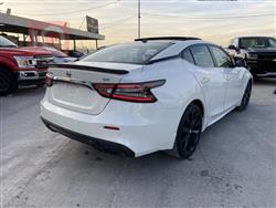 Nissan Maxima